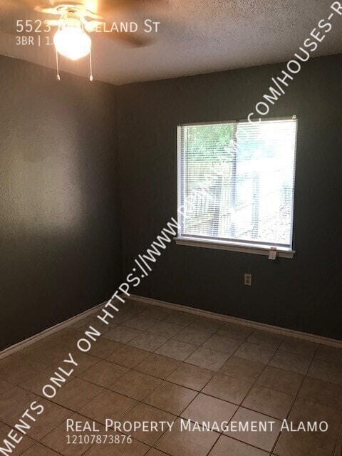 Building Photo - 5523 Rangeland St