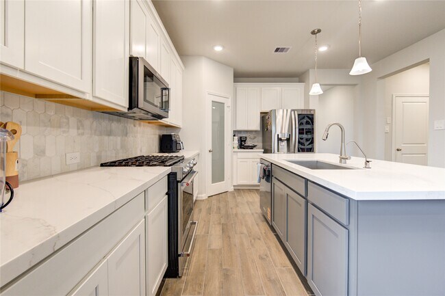 Building Photo - 12202 Bell County Ct