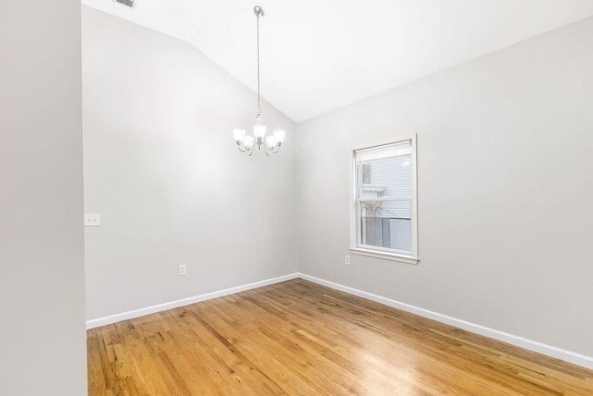 Building Photo - 43 Manhattan Ave