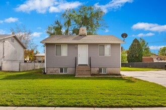 Building Photo - 429 W 5000 S