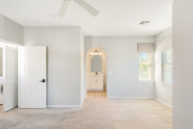 Building Photo - 6283 Citracado Cir