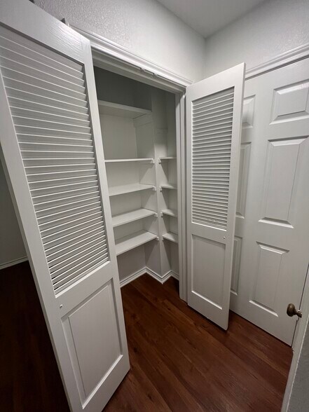 Building Photo - 1287 Roaring Springs Rd