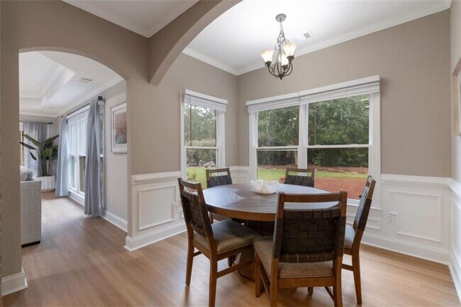Building Photo - 100 Hardwood Ln