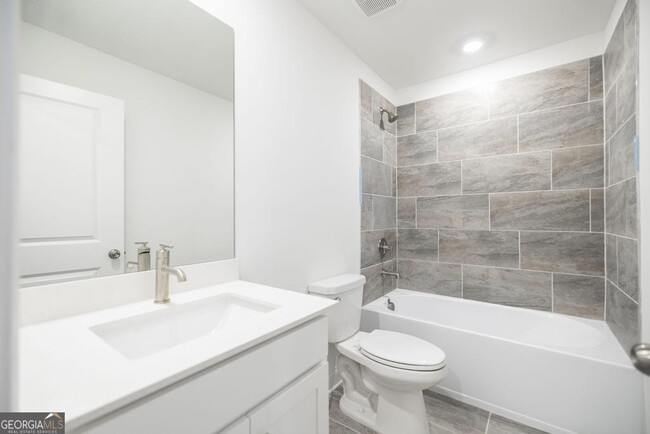 Building Photo - 107 Prospect Ave