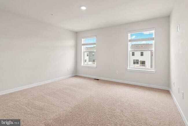 Building Photo - 542 Swift Heron Ave