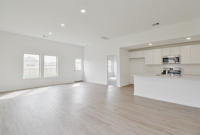 Building Photo - 21811 Carpineti Ln