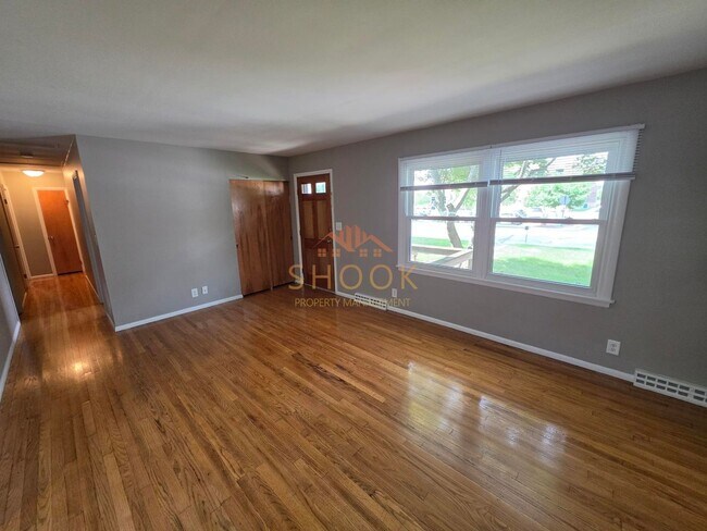 Building Photo - FRESH 4 BR HOME CLOSE TO EVERYTHING IN WEST LAFAYETTE