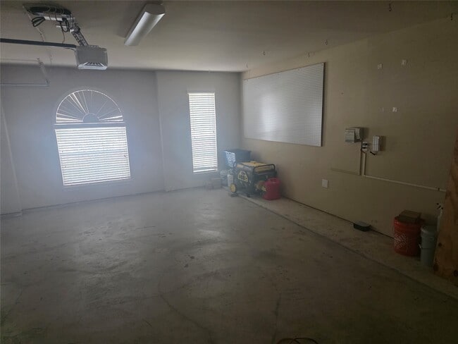 Building Photo - 2520 Garnetfield Ln