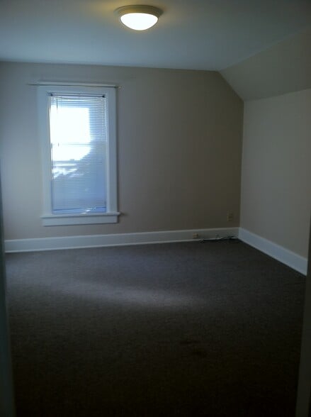 Bedroom 2 - W59N408 Hilbert Ave