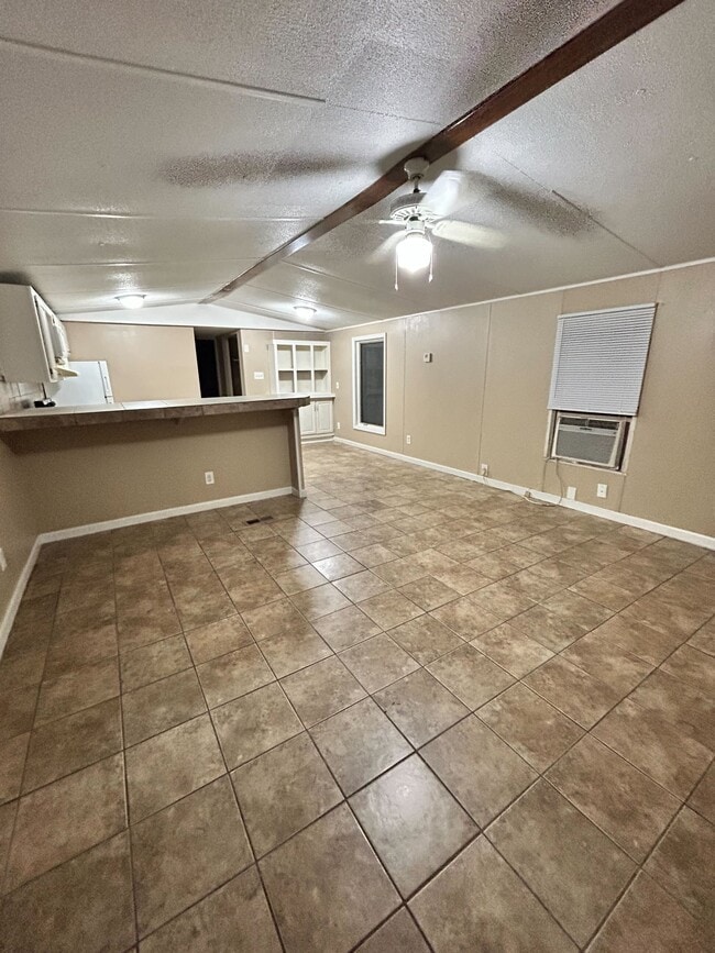 Building Photo - 1416 Stamps St