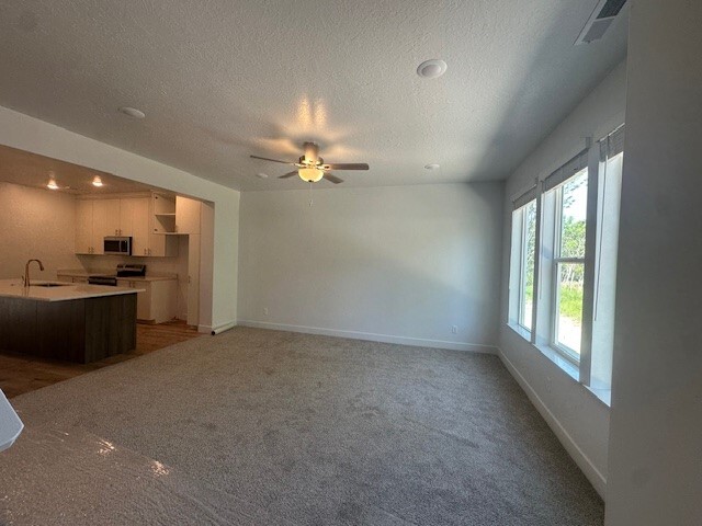 Building Photo - Springville 775