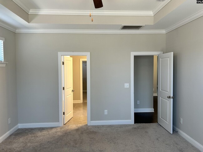 Building Photo - 905 Layton Way