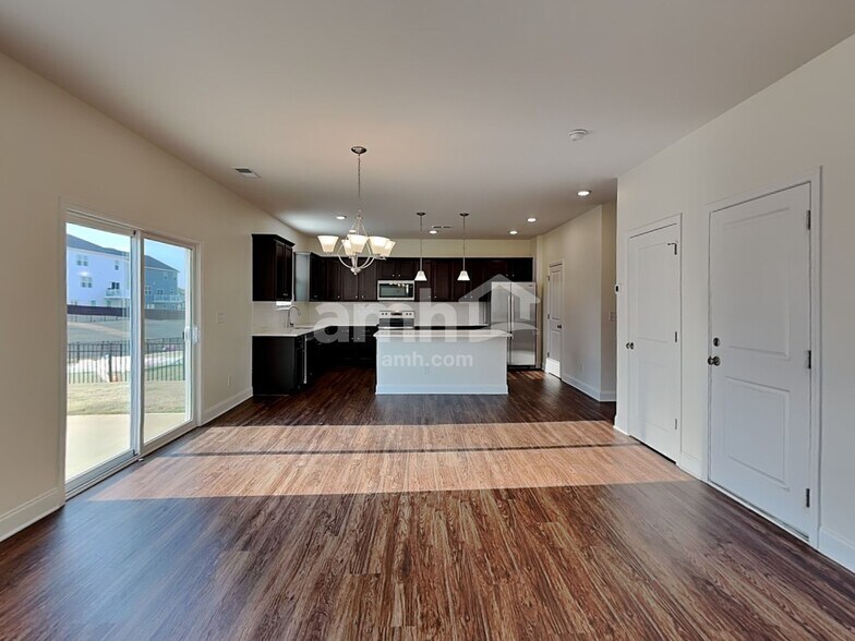 Building Photo - 111 Keyser Dr