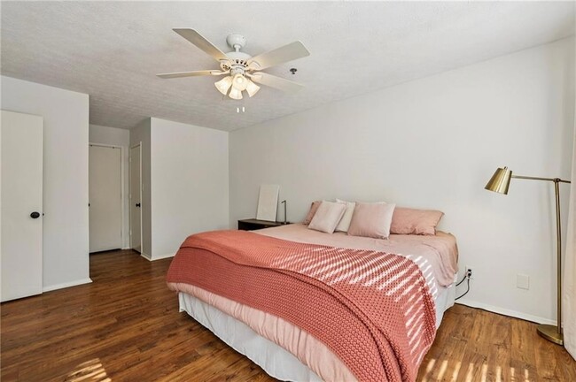 Building Photo - 1602 Cumberland Ct SE