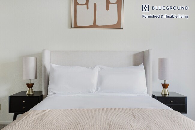 Building Photo - 345 Sheridan Ave