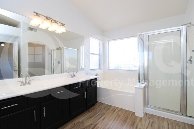 Building Photo - 3834 E Cavalry Ct