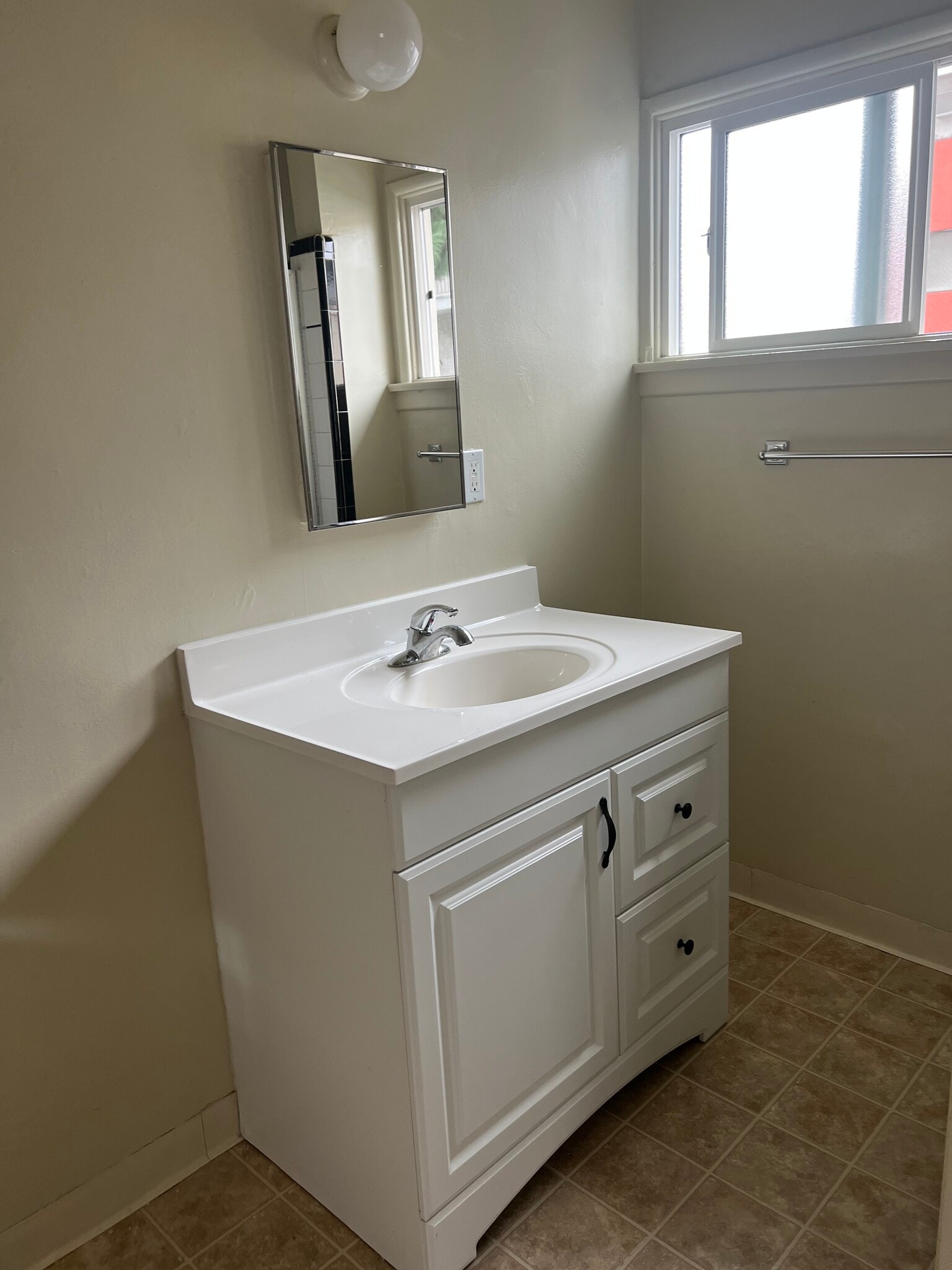 Building Photo - 11933 W Magnolia Blvd