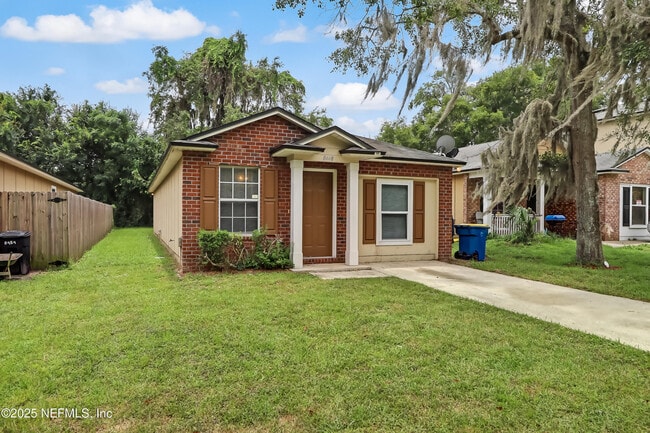 Building Photo - 8448 Kona Ave