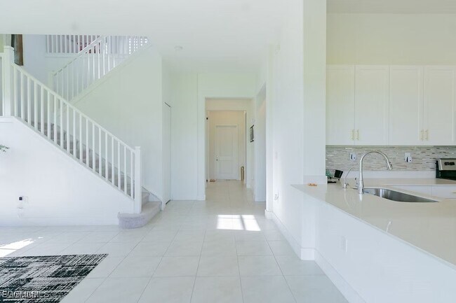 Building Photo - 5040 Frattina St.