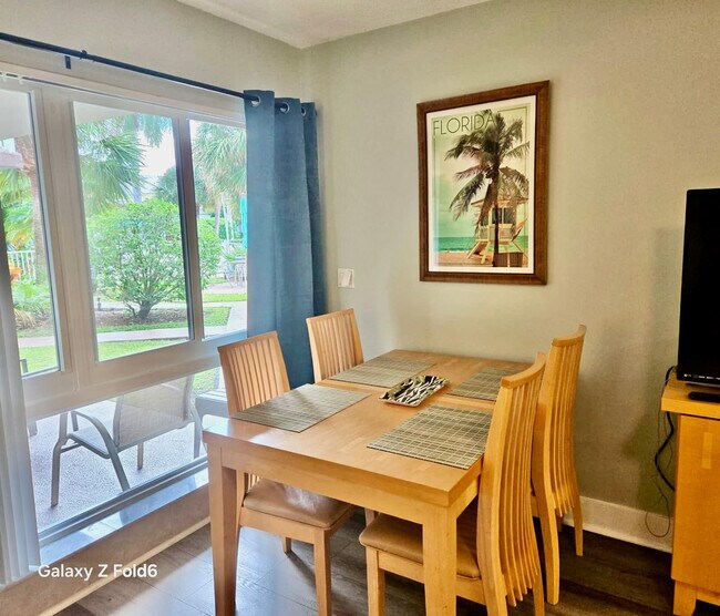 Building Photo - 3225 NE 16th St