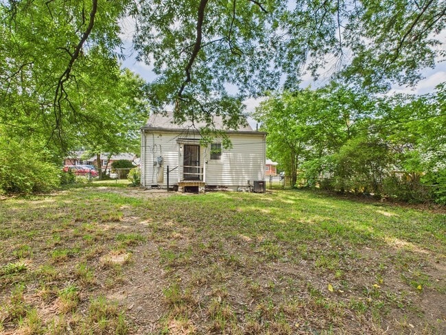 Building Photo - 2304 Concord Ave