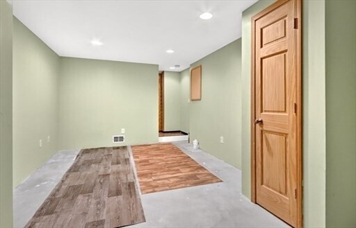 Building Photo - 85 Steeple Chase Cir