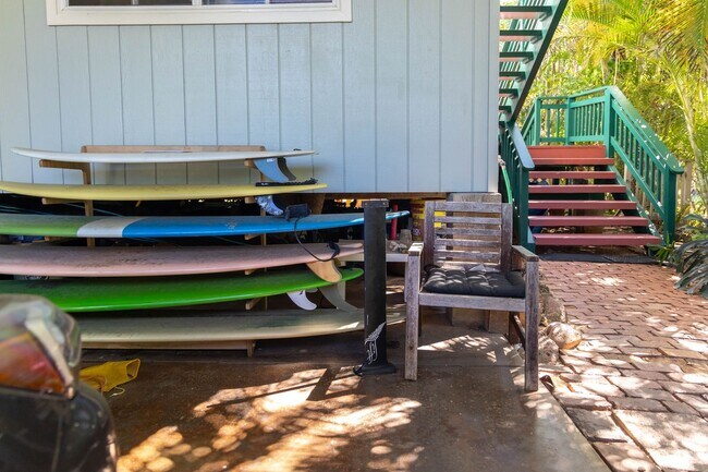 Building Photo - 59-018 Holawa St