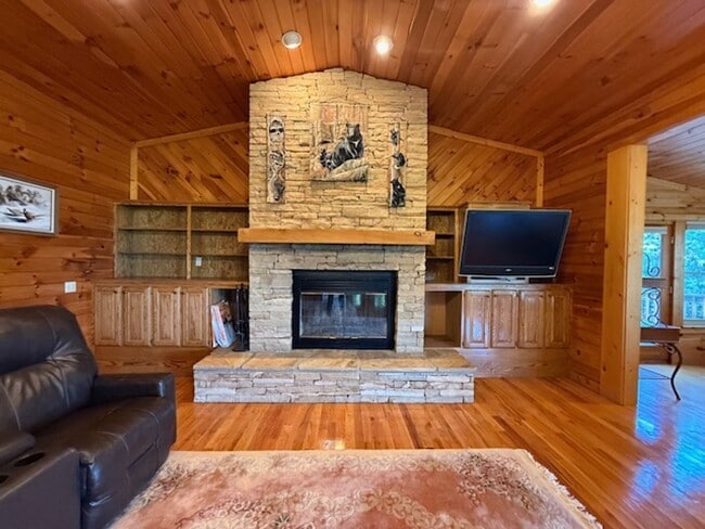 Building Photo - 3850 Ravens Den Way
