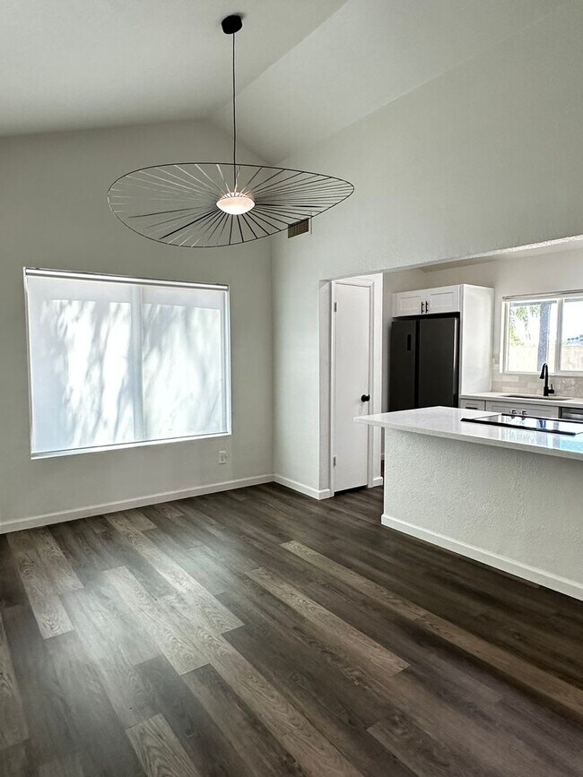 Building Photo - 4528 W Kristal Way