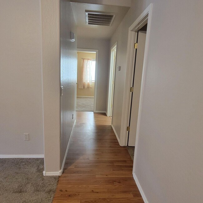 Building Photo - Four bedroom in Ashton Ranch