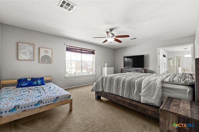 Building Photo - 504 E Little Dipper Dr