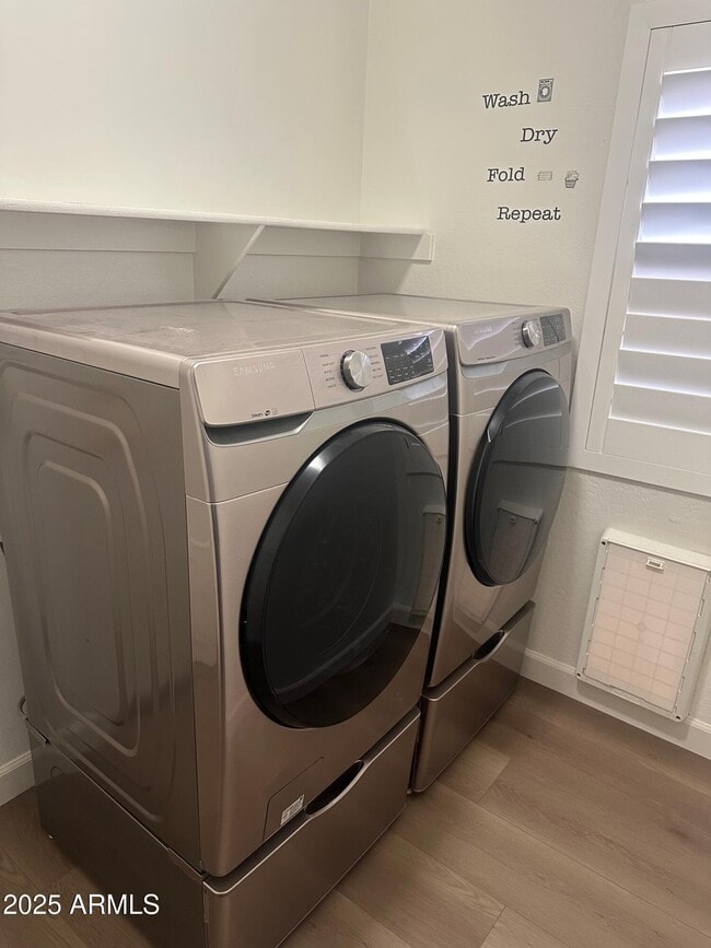 Building Photo - 8824 W Adam Ave