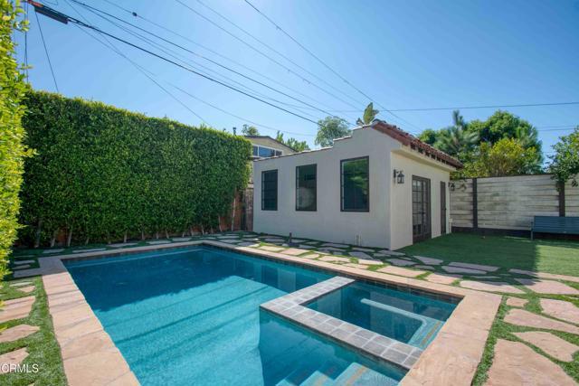 Building Photo - 1014 Stearns Dr