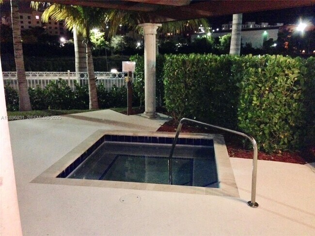 Building Photo - 2700 NE 184th Terrace