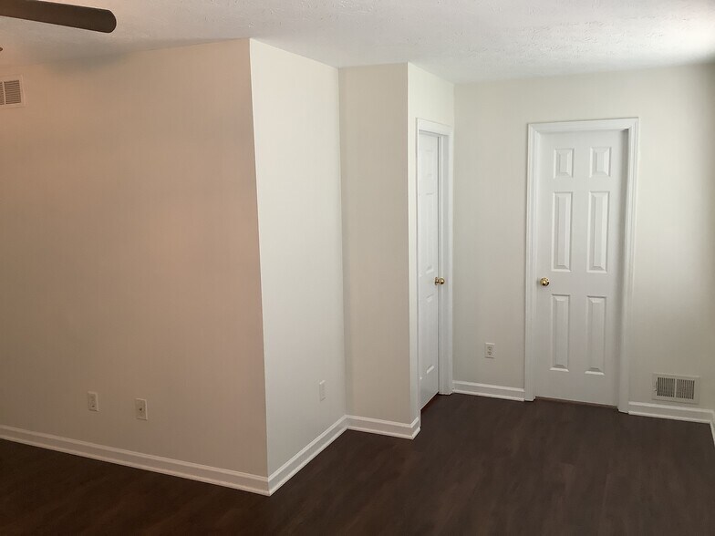 Building Photo - 7633 Mourning Dove Ln