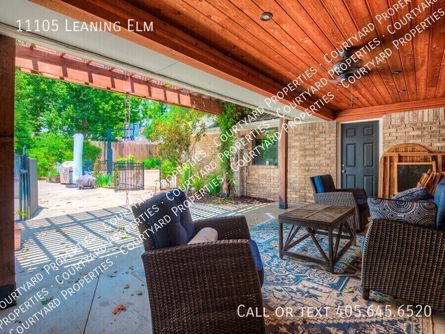 Building Photo - 11105 Leaning Elm Rd