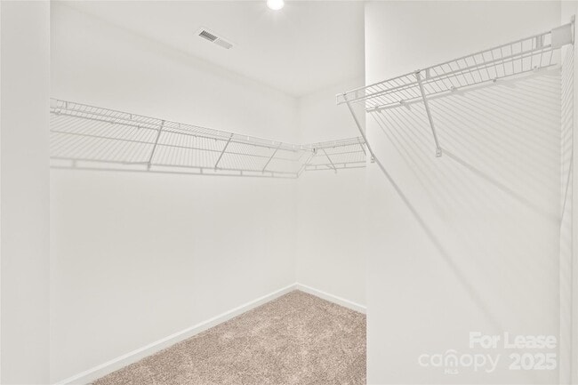 Building Photo - 15922 Parkside crossing Dr