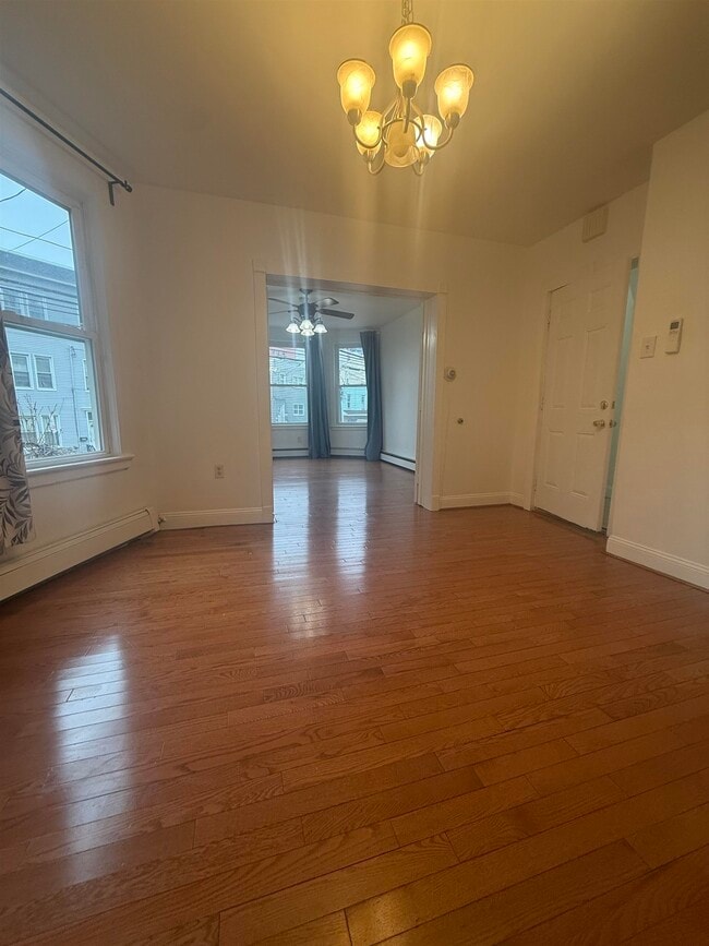 Building Photo - 220 Summit Ave