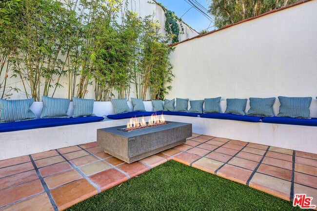 Building Photo - 920 Spaulding Ave