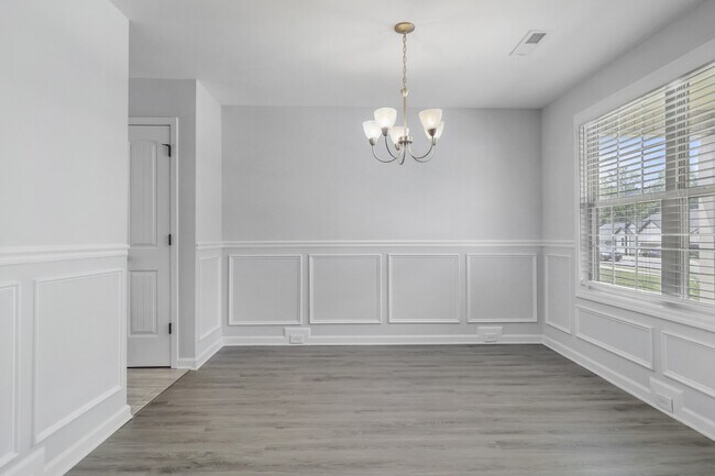 Building Photo - 2985 Gibbs Ln