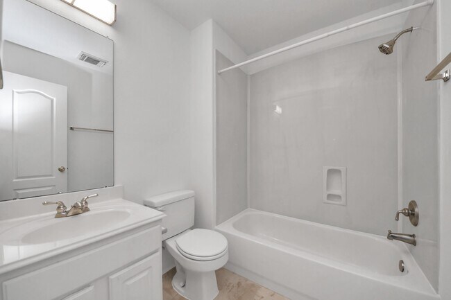 Building Photo - 4230 Waterwood Dr