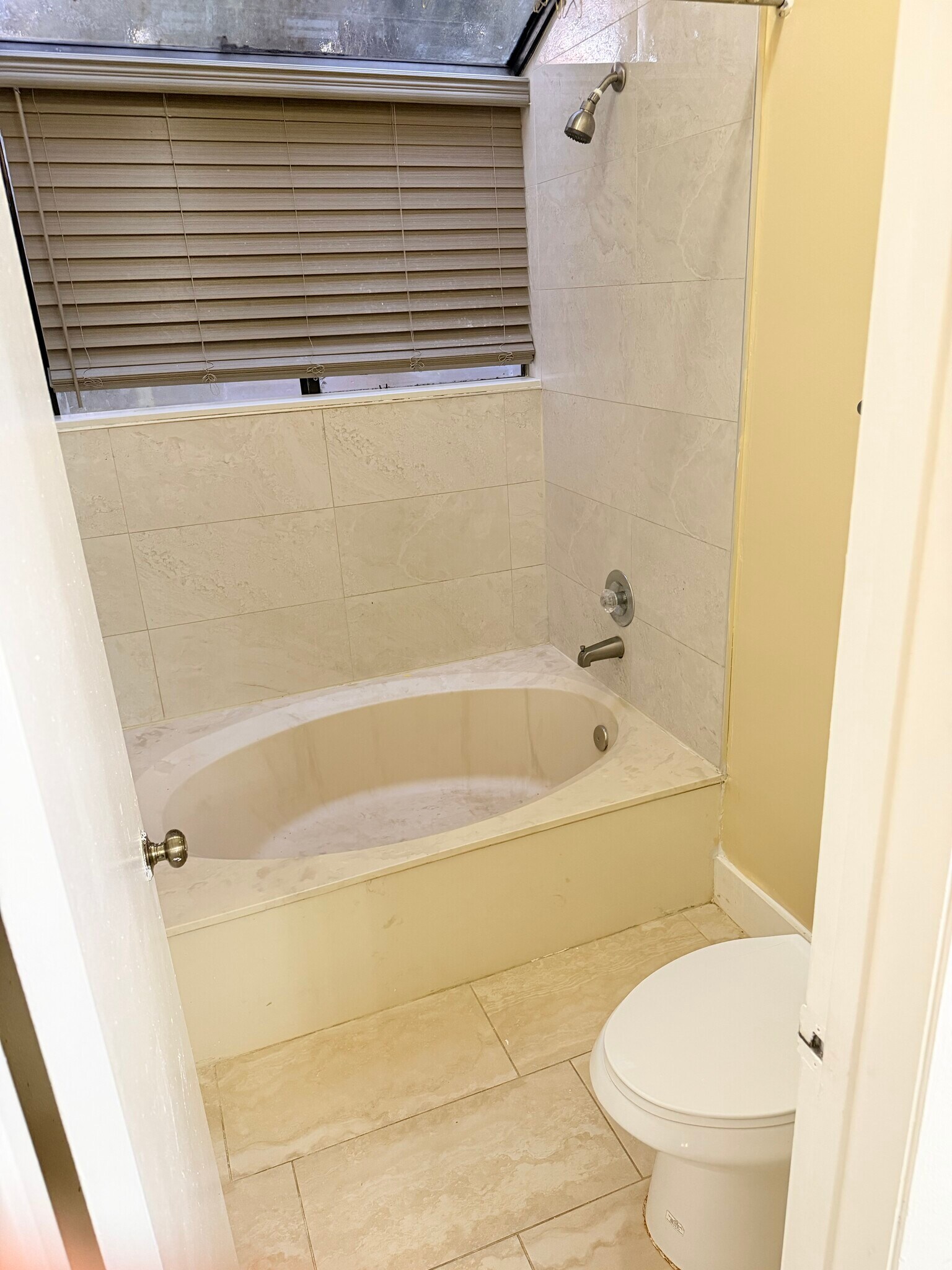 Building Photo - 1825 Adventure Pl