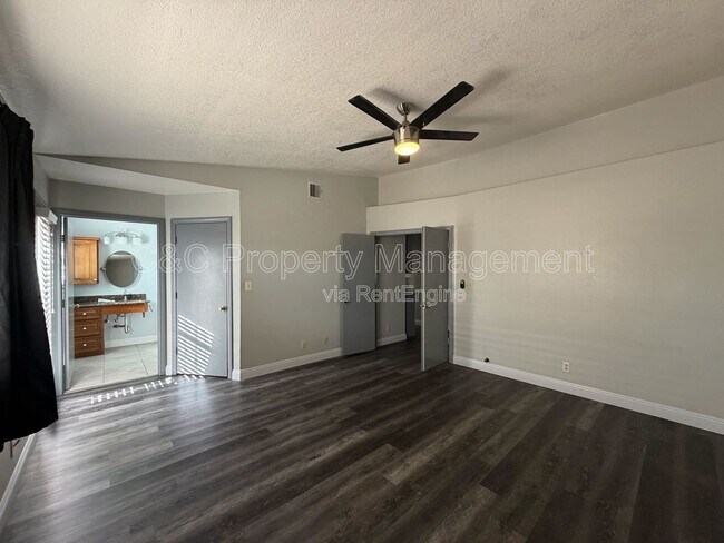 Building Photo - 15006 Tuscola Rd