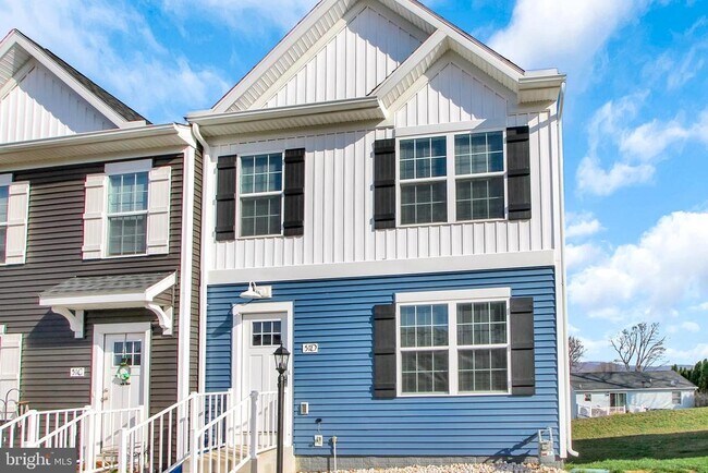 Building Photo - 51 Overlook Dr.