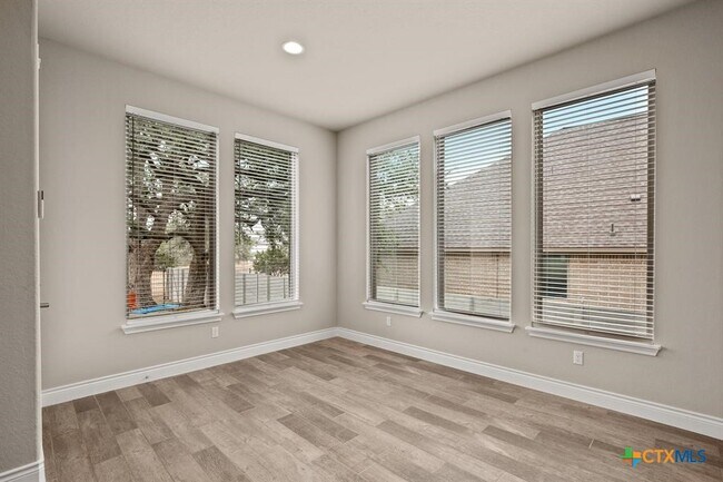 Building Photo - 1164 Waddie Way