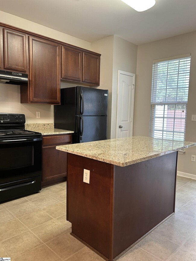 Building Photo - 134 Xander Dr