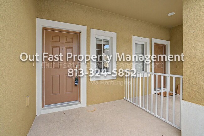 Building Photo - 6919 Holly Heath Dr