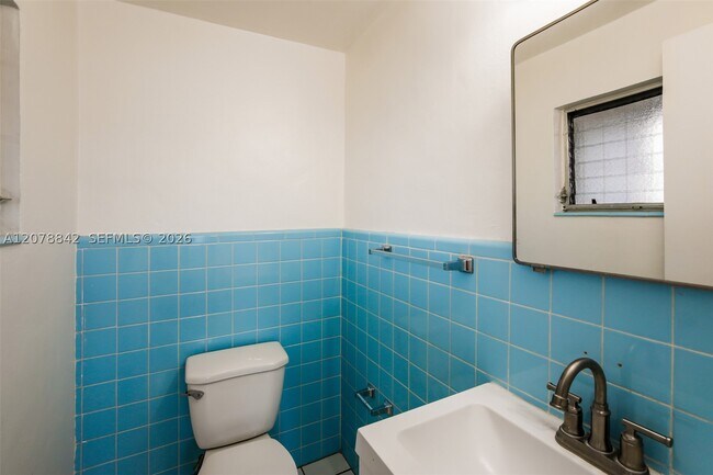 Building Photo - 10020 SW 37th St