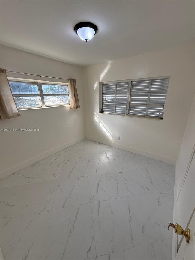 Building Photo - 11601 NW 58th Pl