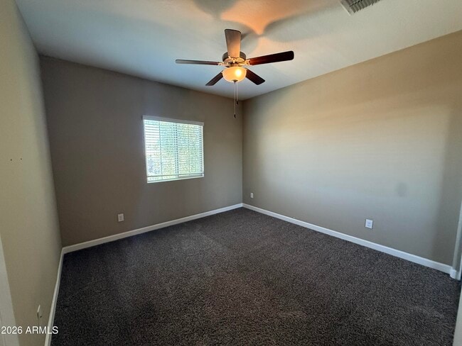Building Photo - 1367 S Country Club Dr
